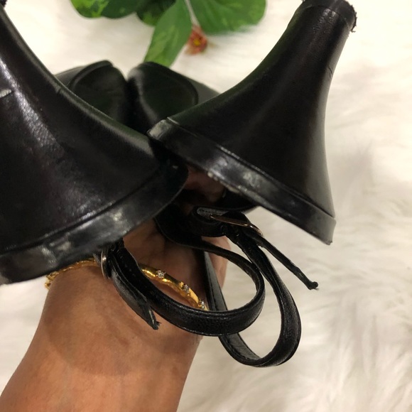 NATURALIZER BLACK ADJUSTABLE HEEL- used shoe - Picture 4 of 5